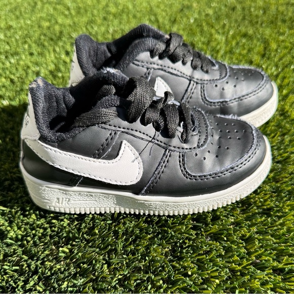 Nike Air Force 1 Toddler Size 7.5 - Picture 6 of 8